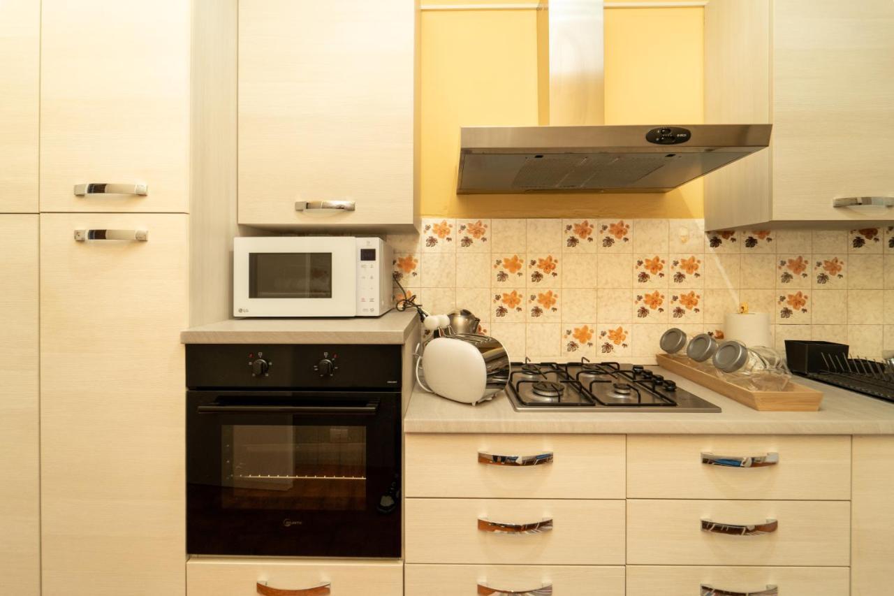 Trilocale Con Parcheggio Privato Apartamento Milán Exterior foto